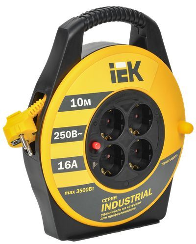 Удлин. на катушке с ПВС 4 гн. с з/к 10м ПВС 3х1,5 2Р+PЕ с термозащитой IEK УК10 'Industrial'