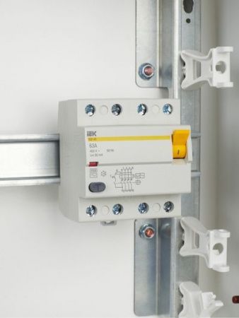 Выключатель дифференциальный (УЗО) ВД1-63 4Р 63А 30мА IEK