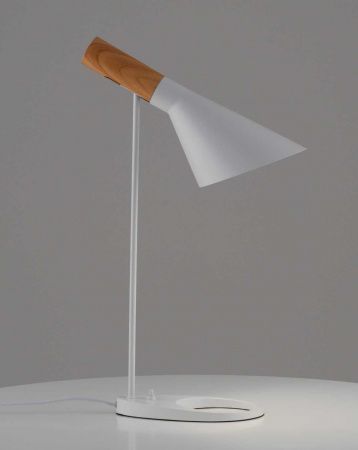 Лампа настольная Moderli Turin V11335-1T