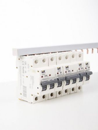 Шина соединительная типа PIN (штырь) 3Р 63А (1м) IEK