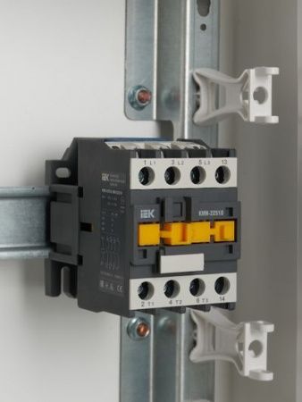 Контактор КМИ-22510 25А 24В/АС3 1NO IEK