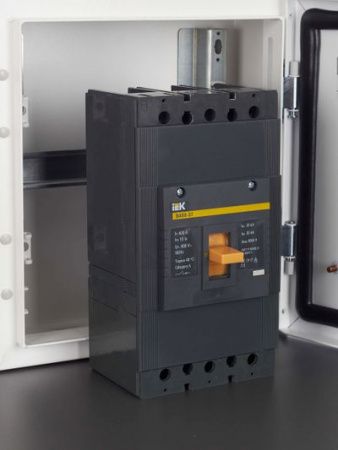 Выключатель автоматический ВА88-37 3Р 400А 35кА IEK