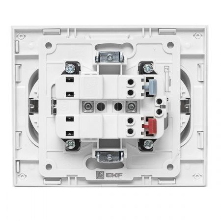 Стокгольм Розетка 2-местная с/з 16А автоматические клеммы белая с защ. штор. EKF PROxima